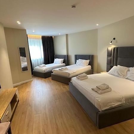 Granda Hotel Yzberishti Zewnętrze zdjęcie
