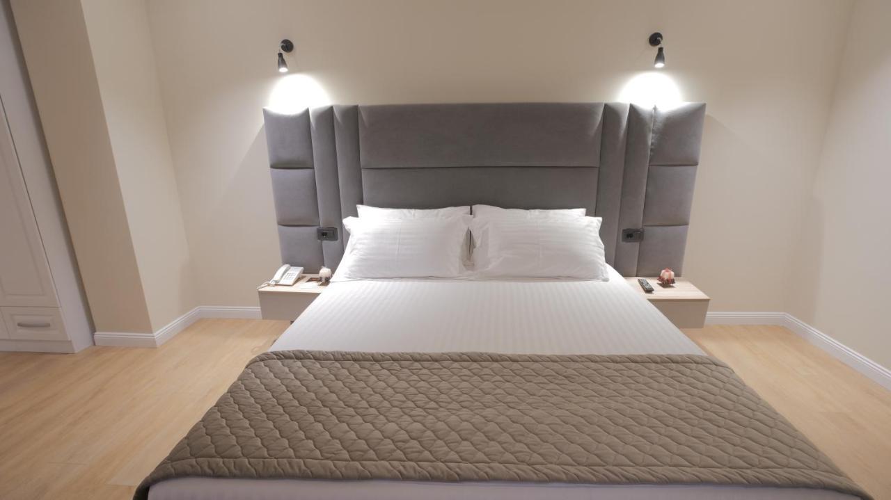 Granda Hotel Yzberishti Zewnętrze zdjęcie